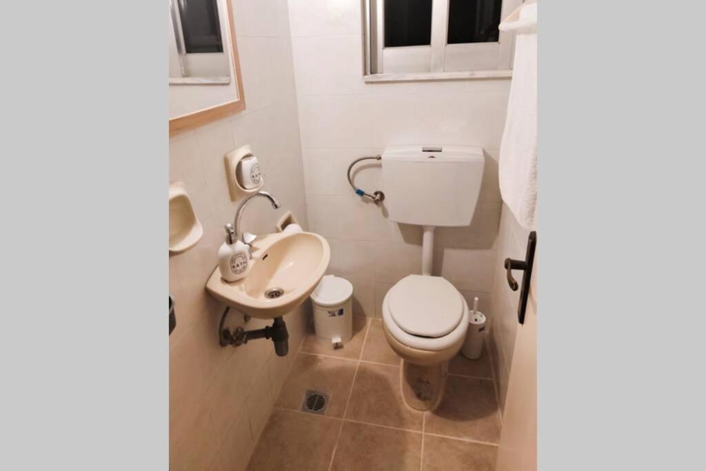Apartment 95 M2, Center Of Sitia, Wifi, 350M Beach Exterior foto