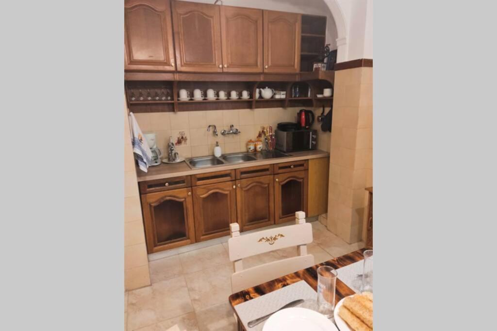 Apartment 95 M2, Center Of Sitia, Wifi, 350M Beach Exterior foto